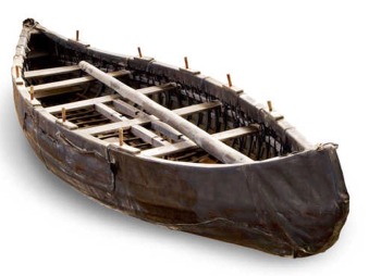 Skin boat replica by Albaola